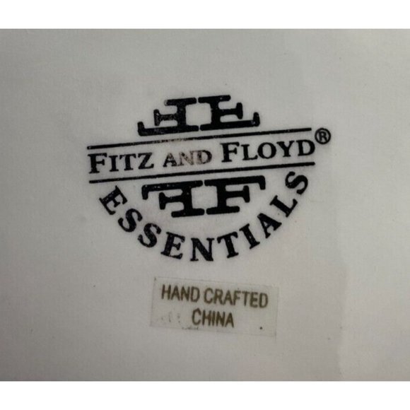 Fitz & Floyd Essentials Santa with Wreath Canape Appetizer Cookie Plate - Picture 2 of 2